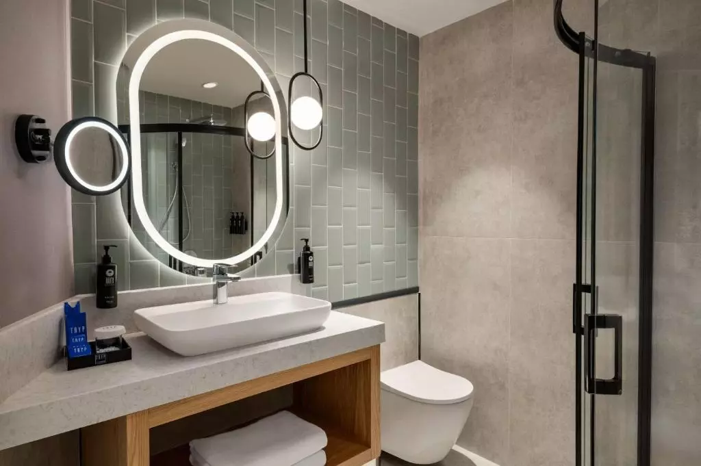 Tryp by Wyndham Istanbul Beyoglu toilet